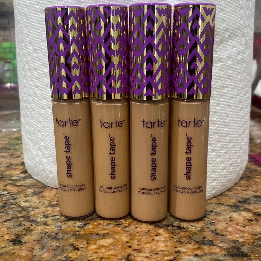 Concealer new but not in the box